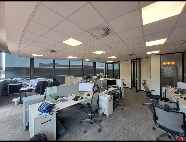 2,521M² OFFICE TO LET IN MELROSE ARCH